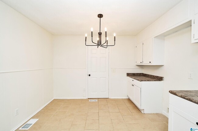 Building Photo - 2838 Micmac Dr