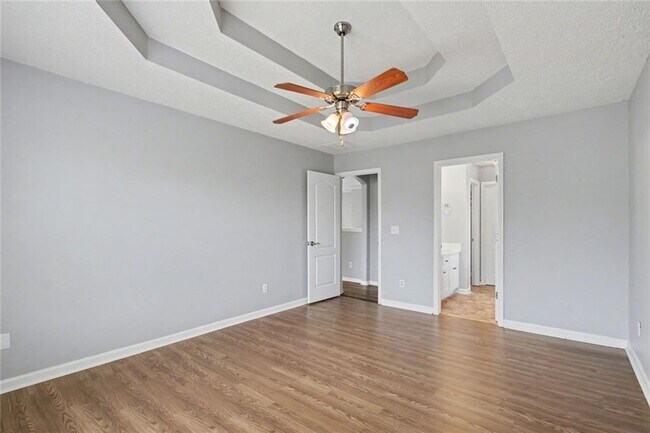 Building Photo - 843 Brandon Dr