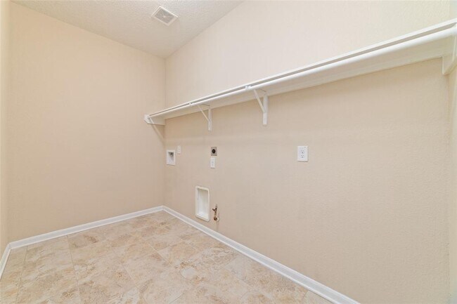 Building Photo - 14735 Cypress Creek Landing