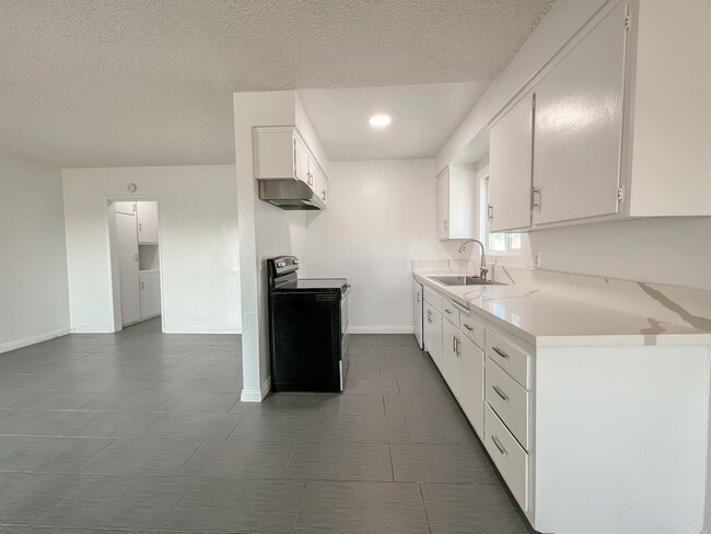 Building Photo - 3720 Emerald St