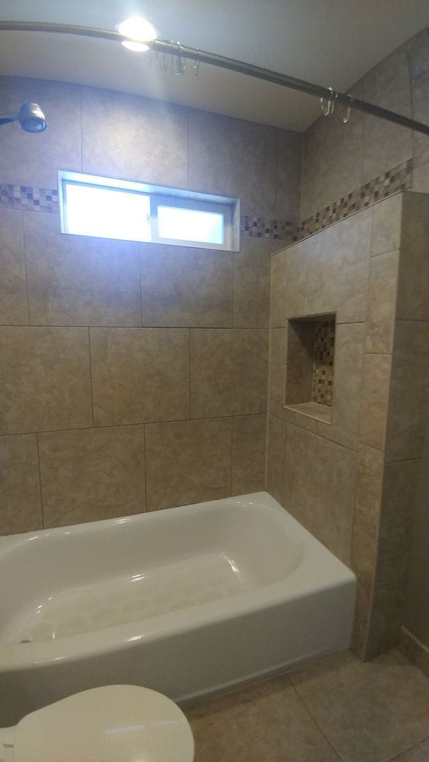 Building Photo - Charming Richland Home with Spacious Layou...