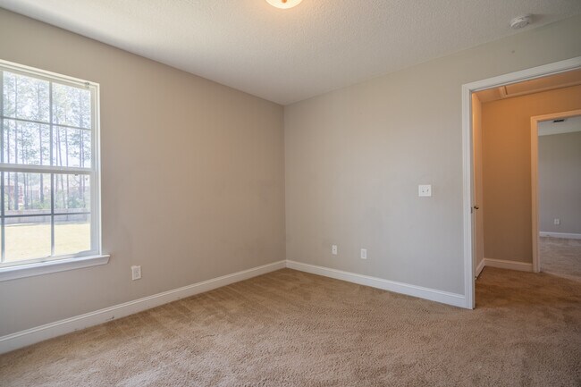 Building Photo - 141 Powers Dr