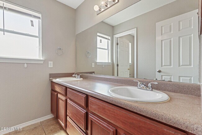 Building Photo - 14186 Rattler Point Dr