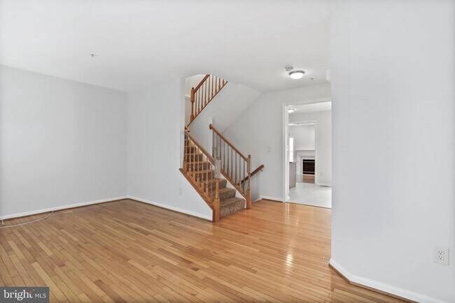 Building Photo - 6140 Newport Terrace
