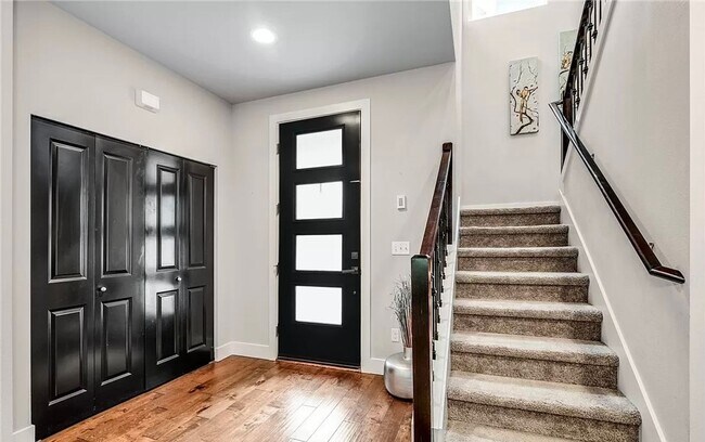 Building Photo - Beautiful Bothell Home