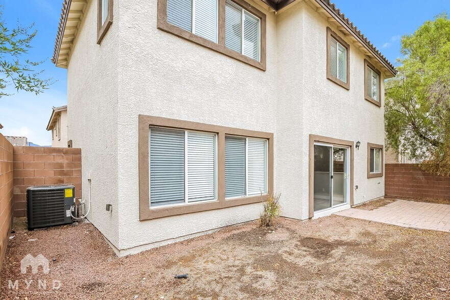 Building Photo - 1227 Sunny Acres Ave