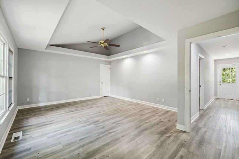 Building Photo - 102 Warren Pl