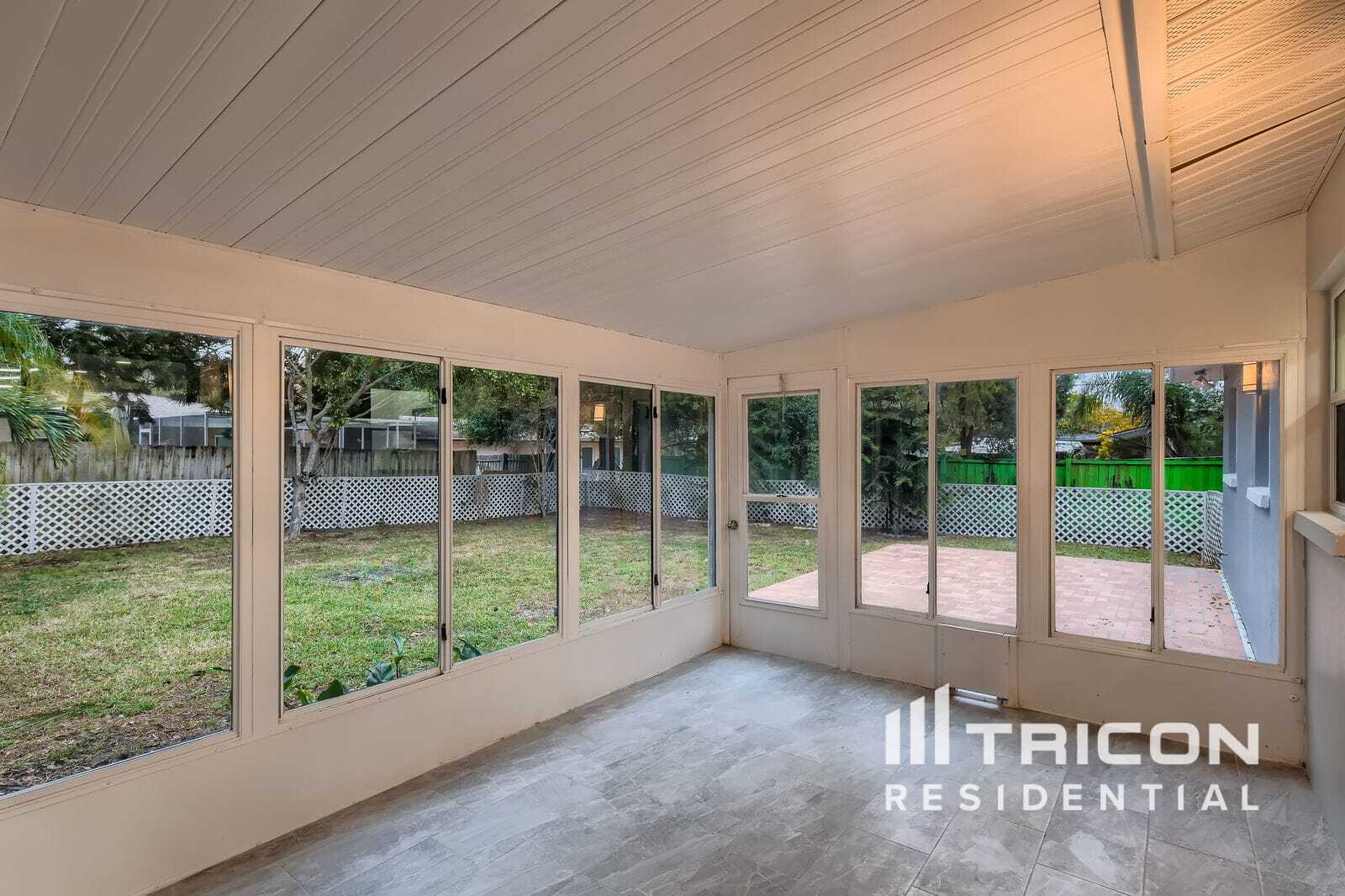Building Photo - 1628 S Highland Ave