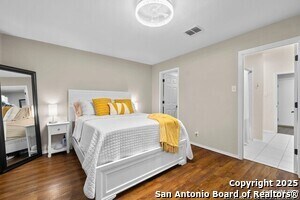 Building Photo - 6627 Port Elizabeth