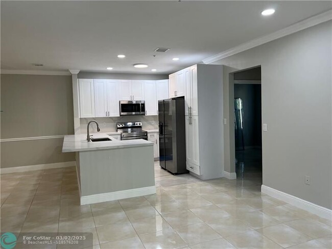 Building Photo - 4602 SW 160th Ave
