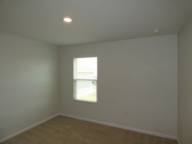 Building Photo - 5565 Galahad Trl