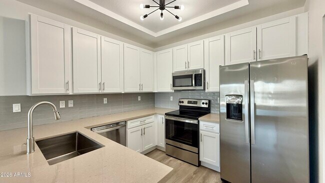 Building Photo - 9160 N 67th Ave