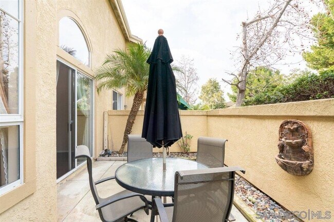 Building Photo - 3781 Ruette De Ville