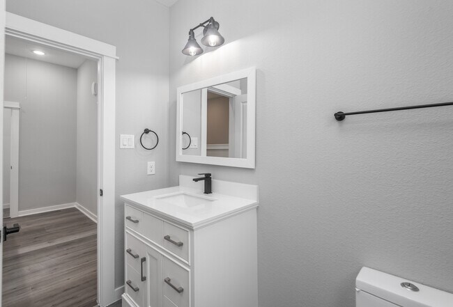 Building Photo - 8440 Berry Brush Ln