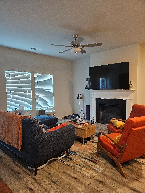 Building Photo - 11743 Chatham Dr