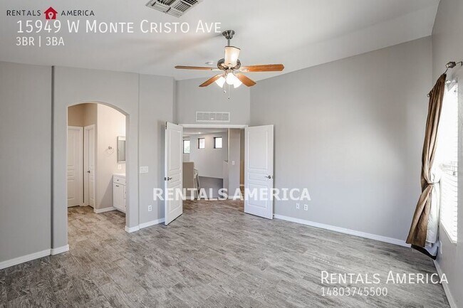 Building Photo - Corner lot with RV gate!