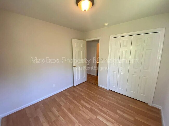 Building Photo - 118 Farrell Ln