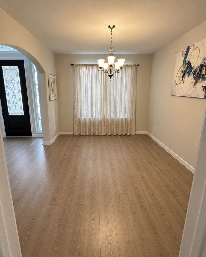 Building Photo - 221 Ashley Way