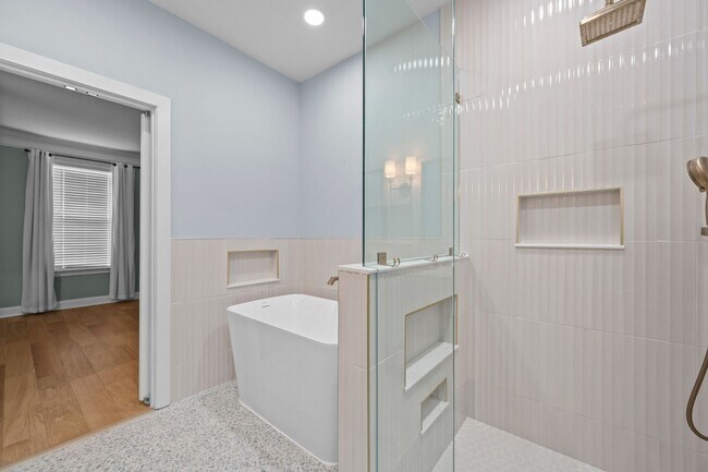 Building Photo - 720 Goodlet Cir