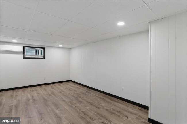 Building Photo - 140 Williamson Ave