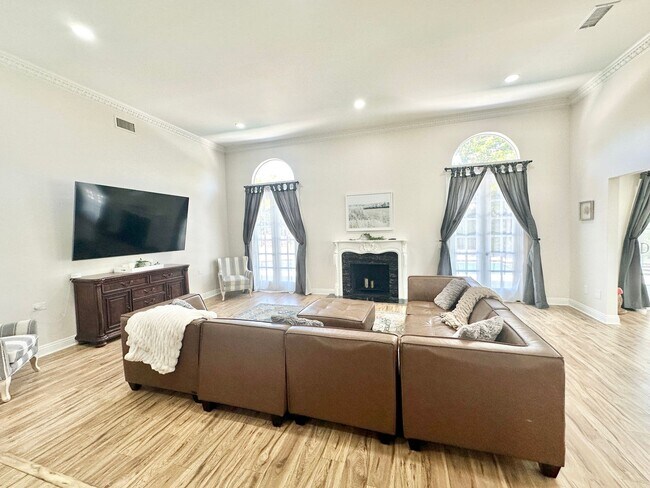 Building Photo - Breathtaking Custom Country Two-Story Home, Fully Remodeled & Beautifully Appointed on Private 20...