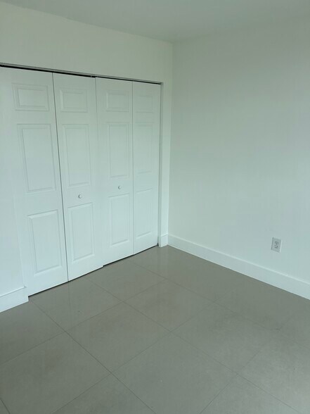 Building Photo - 2075 SW 122nd Ave