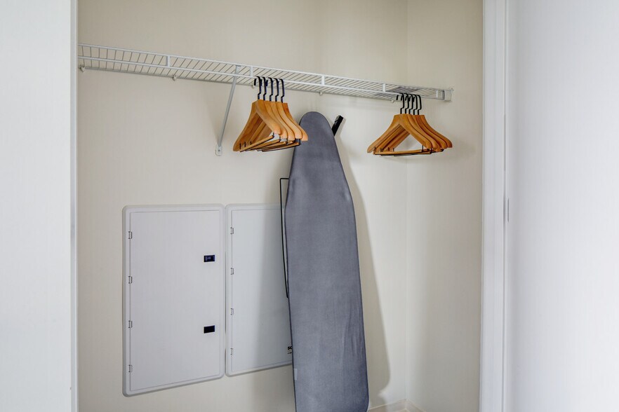 Building Photo - 22 Water St