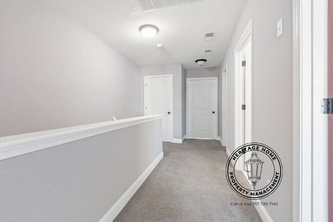 Building Photo - Charming 3-Bed Haven with 2.5 Baths in the Heart of Hampton!