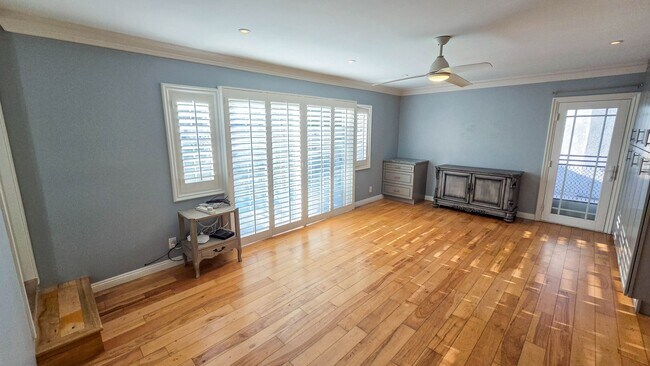 Building Photo - 16129 Sunny Ct