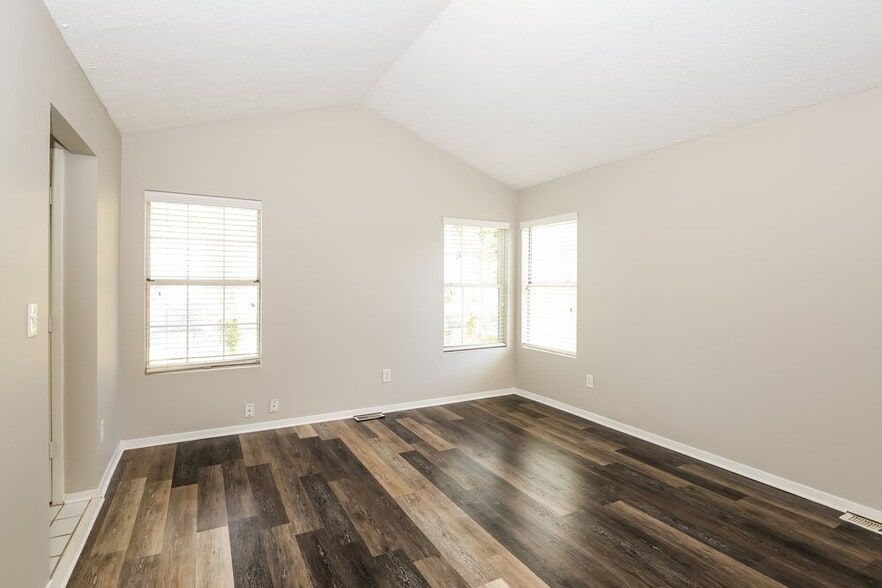 Building Photo - 1200 Woodstream Dr