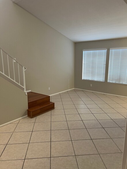 Building Photo - 8625 E Belleview Pl