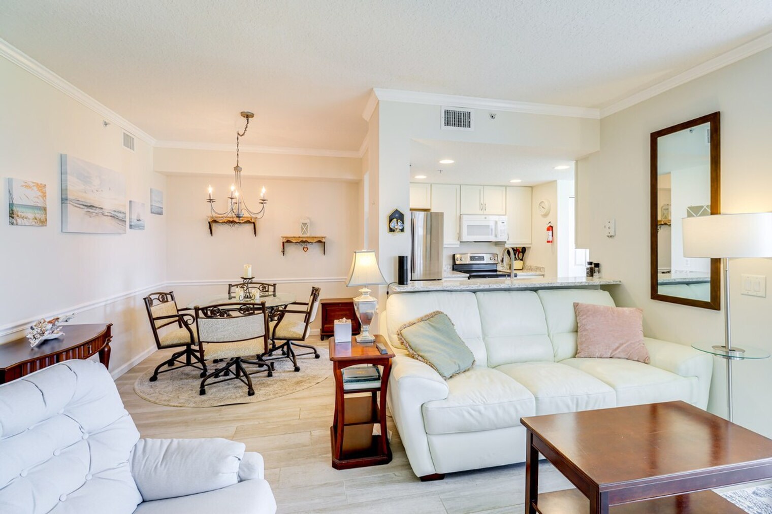 Building Photo - 5799 NE Island Cove Way