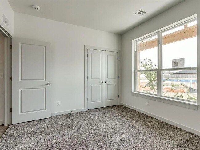 Building Photo - 4601 Olivera St