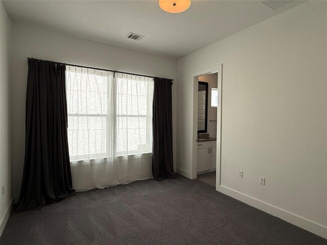 Building Photo - 6117 Seville Dr