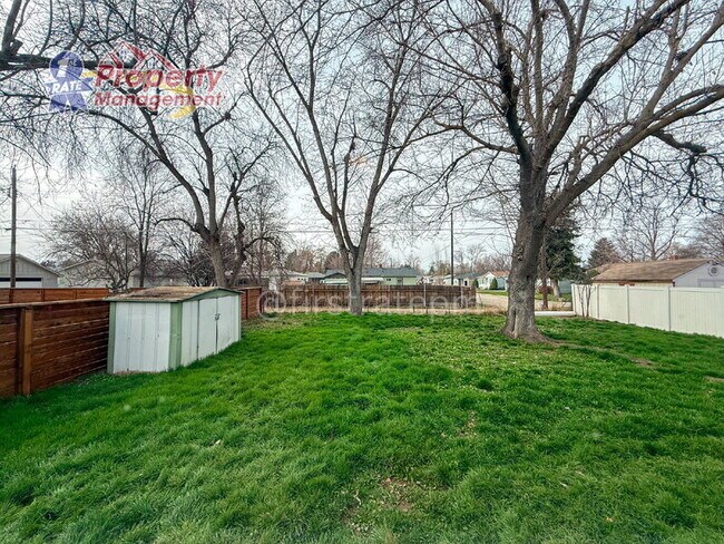 Building Photo - 421 N Archer St