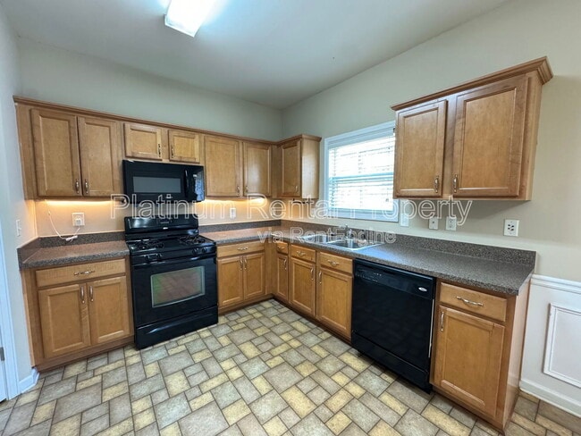 Building Photo - 3135 Millington Pl