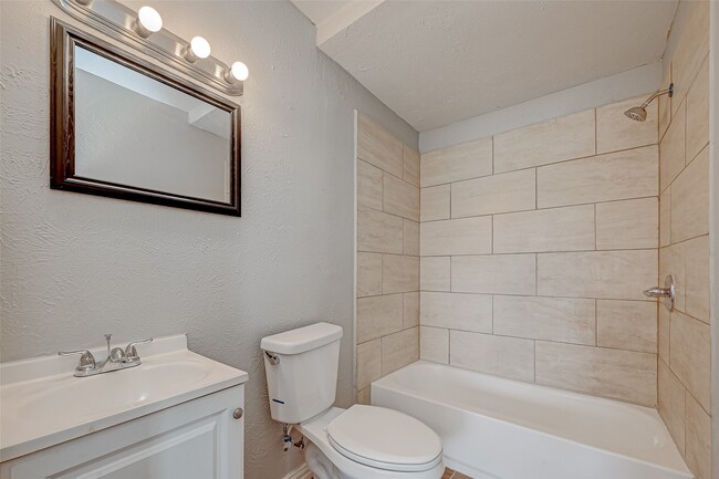 Building Photo - 9709 Fairland Dr