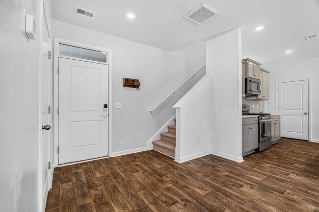 Building Photo - 123 Sweet Cherry Ln