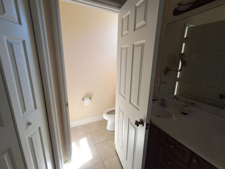 Building Photo - 16228 Via Solera Cir