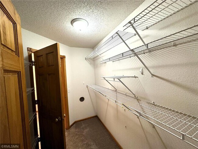 Building Photo - 1271 Pinewood Trail