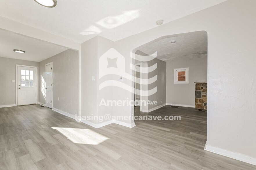 Building Photo - 881 Miller Ave