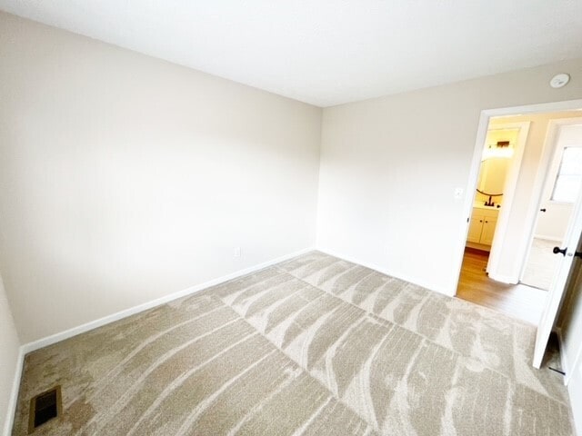 Building Photo - 3211 Wedgewood Dr