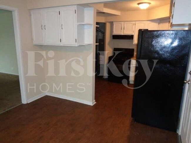 Building Photo - 14708 Shepard Dr