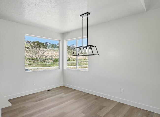 Building Photo - 732 S Liberty Cove Dr