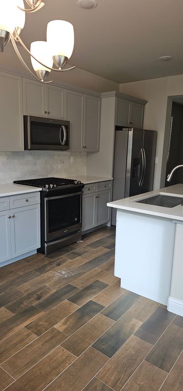 Building Photo - 6211 E Sasha Dr