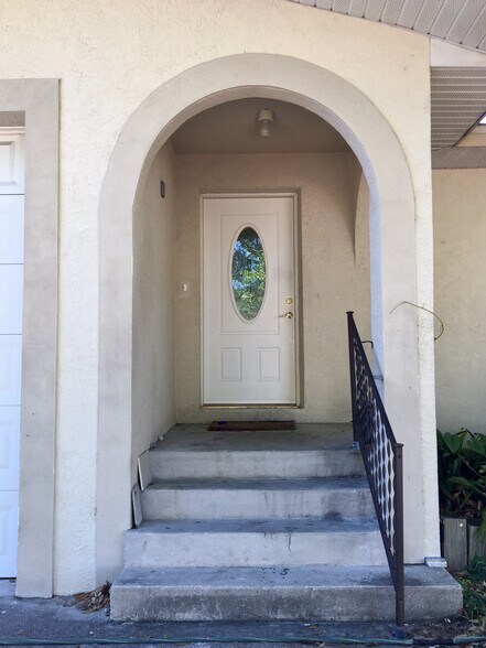 Building Photo - 1112 Glenwood Dr