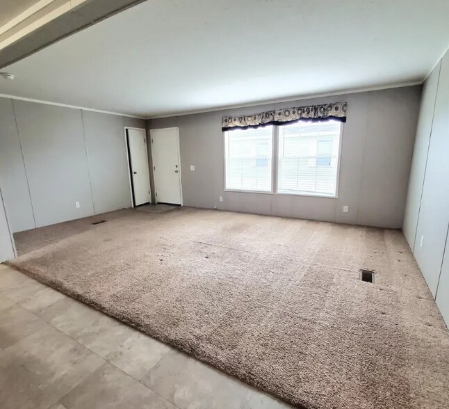 Building Photo - 9576 Mariner Dr