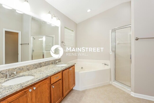 Building Photo - 4 Bedroom Pet-Friendly Home in YULEE, FL with Main Street Renewal