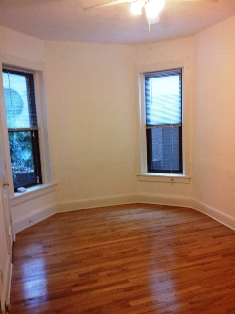 Primary Photo - 1153 W Webster Ave