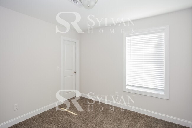 Building Photo - Everything you have been dreaming of is he...